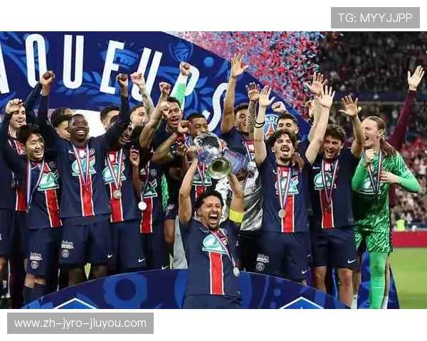 德甲各球队年收入、转播分成与赞助总额排名